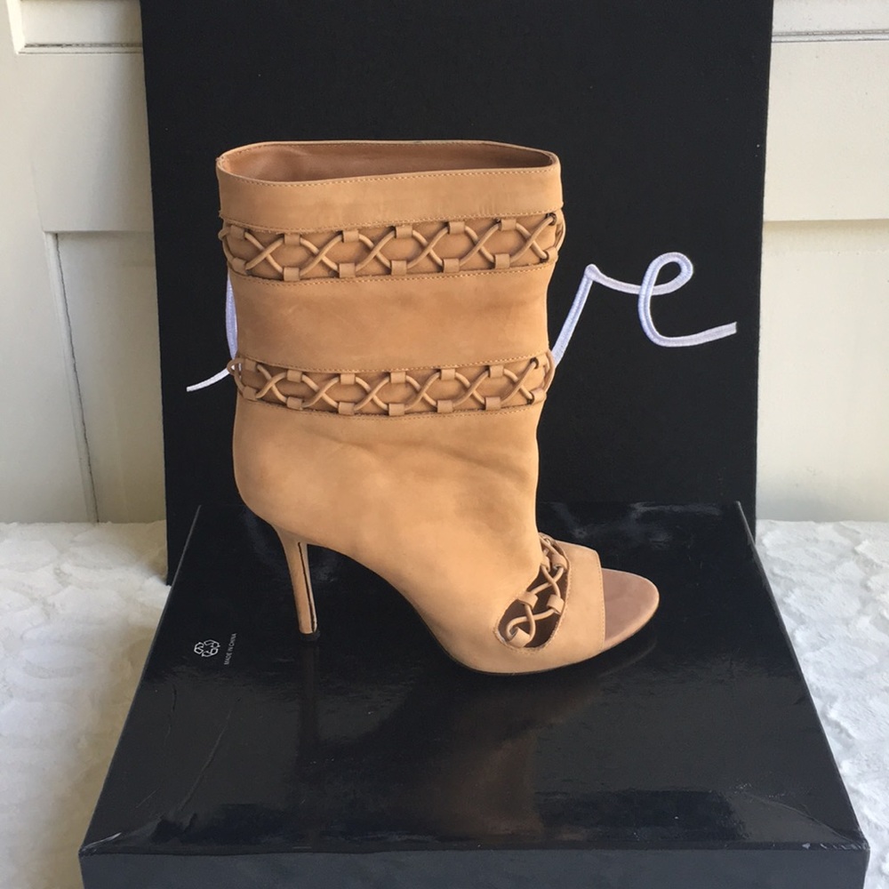 Rachel Roy booties